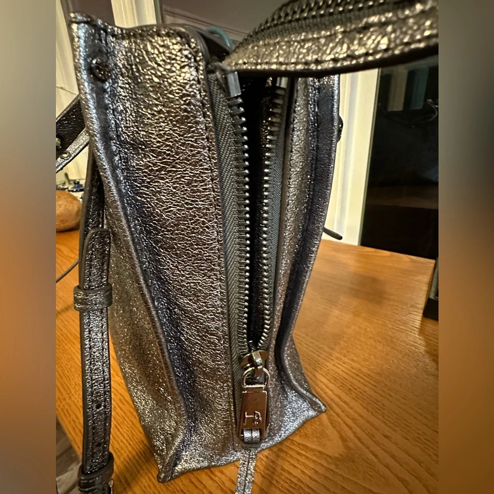 Henri Bendel Metallic Silver Satchel Tote Shoulder/ Crossbody Purse 12x9.5x4.5